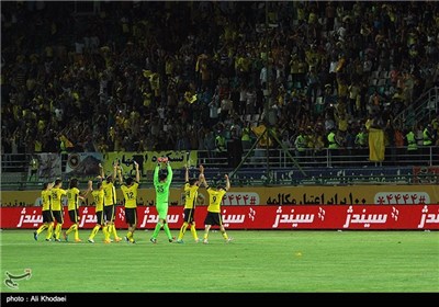 دیدار تیم های فوتبال سپاهان و پرسپولیس - اصفهان