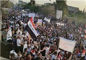 Thousands of Iraqis Demonstrate for Reforms