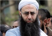 Lebanon Arrests Fugitive Salafist Sheikh Ahmad al-Assir at Beirut Airport