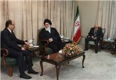 نخست وزیر سابق عراق با آیت‌الله هاشمی‌شاهرودی دیدار کرد‌