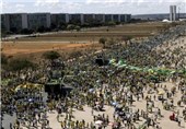 ده‌هاهزار برزیلی خواستار استیضاح روسف شدند + عکس