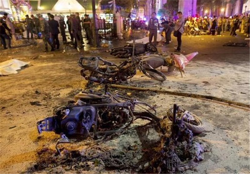 Thai Police Hunt Bomb &apos;Network&apos; as Shrine Reopens