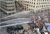 Thousands of Lebanese Protest against Government in Beirut