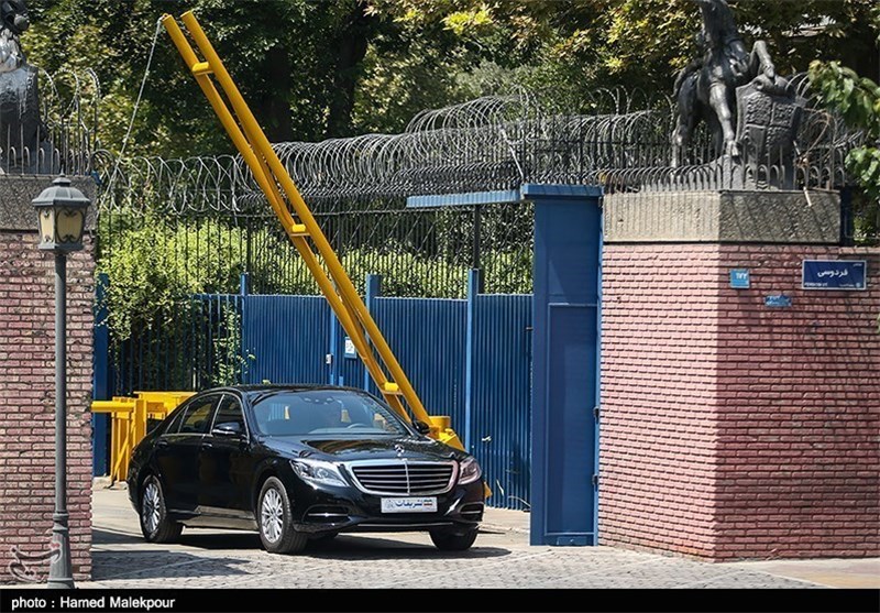 سفارت انگلیس در تهران رسماً بازگشایی شد