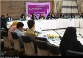 نشست معاون امور زنان و خانواده ریاست جمهوری با اصحاب رسانه