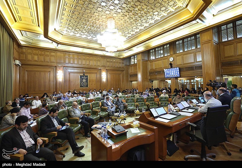 آغاز جلسه علنی شورای شهر تهران برای برگزاری انتخابات هیئت‌رئیسه