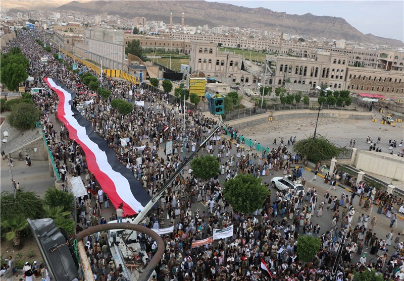 سکان العاصمة صنعاء أقوى من التهویل : فلیأتِ الحصار!