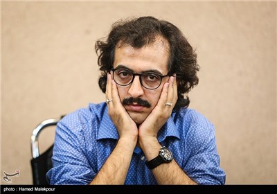بهروز شعیبی بازیگر در نشست خبری سریال تنهایی لیلا