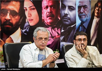 محمدرضا شفیعی تهیه‌کننده و محمدحسین لطیفی کارگردان در نشست خبری سریال تنهایی لیلا