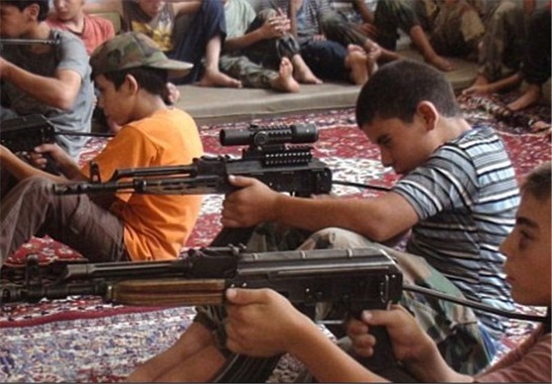 داعش نیم میلیون کودک را به سمت افکار رادیکالی کشانده است