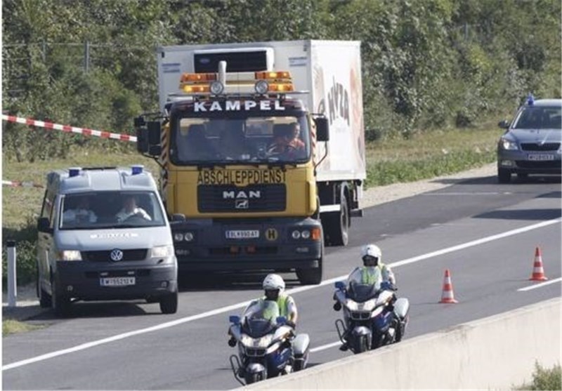 پلیس اتریش اجساد 70 پناهجو را در کامیونی کشف کرد+عکس