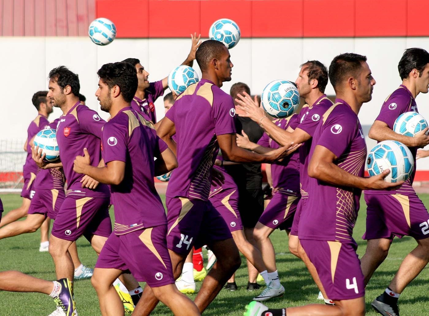 بی‌پولی در پرسپولیس