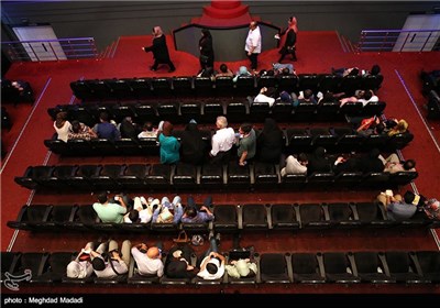 Iranian Moviegoers Queue Up to Watch Muhammad (PBUH)