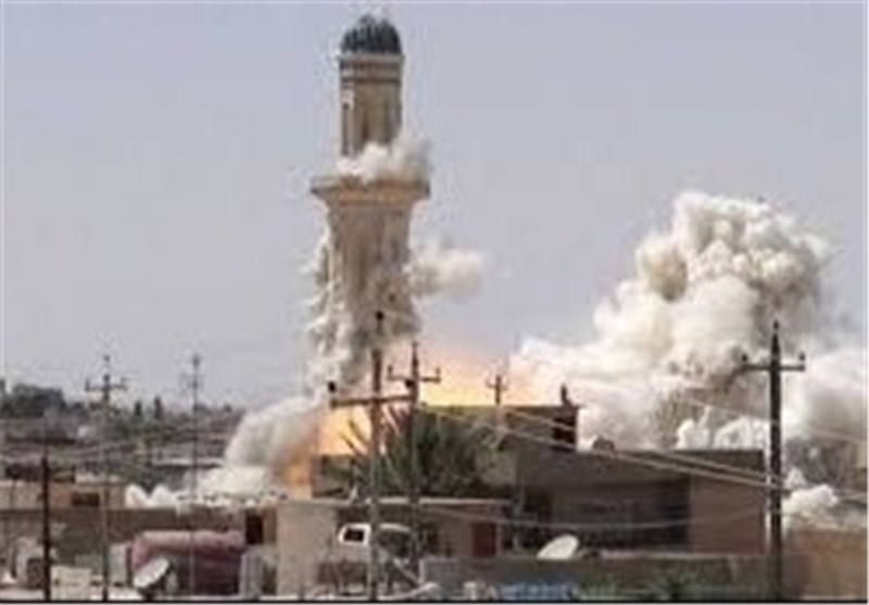 تنظیم &quot;داعش &quot;الاجرامی یفجر مسجدا فی الموصل