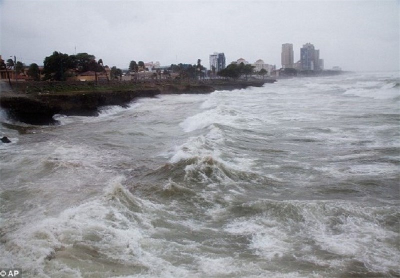 تخلیه کارکنان سکوهای دریایی آمریکا در خلیج مکزیک با نزدیک شدن طوفان
