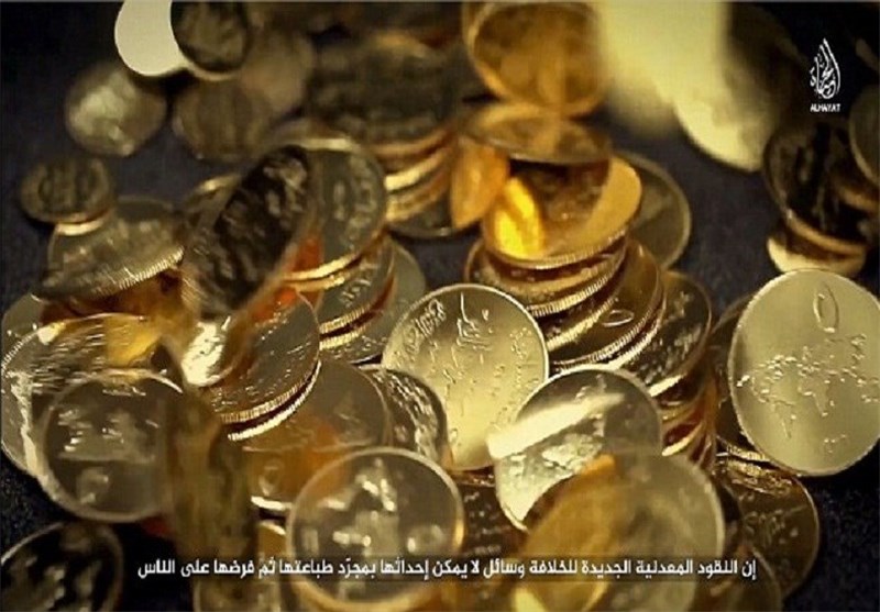 مراحل ضرب سکه‌های طلا و نقره خلافت اسلامی داعشی‌ها + عکس