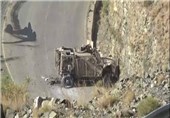 عملیات ویژه انصارالله؛ انهدام کامل 25 خودروی زرهی امارات و دو انبار سلاح
