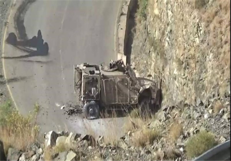 عملیات ویژه انصارالله؛ انهدام کامل 25 خودروی زرهی امارات و دو انبار سلاح