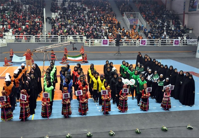 جشنواره فرهنگی ورزشی نیروی زمینی سپاه در بروجرد آغاز شد