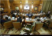 کمک یک میلیاردتومانی شهردار تهران به فرمانداری ری و شمیرانات