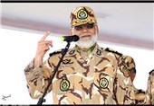فرمانده نیروی زمینی ارتش جمهوری اسلامی از روند خدمات رسانی به زوار اربعین بازدید کرد