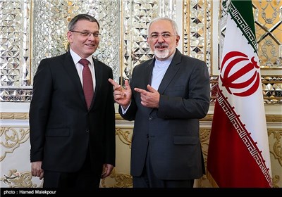 Photos: Iran’s FM Zarif Meets Czech Counterpart in Tehran