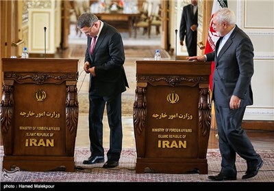 Photos: Iran’s FM Zarif Meets Czech Counterpart in Tehran