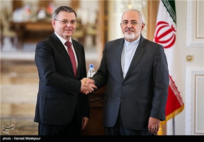 Photos: Iran’s FM Zarif Meets Czech Counterpart in Tehran