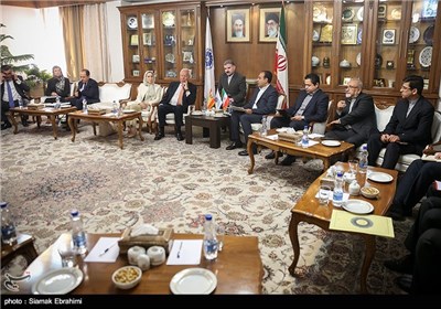 Spanish FM Meets Members of Iran’s Chamber of Commerce