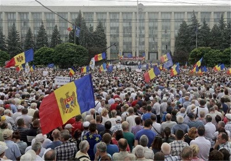 Moldova: Thousands Protest against Proposed PM Candidate