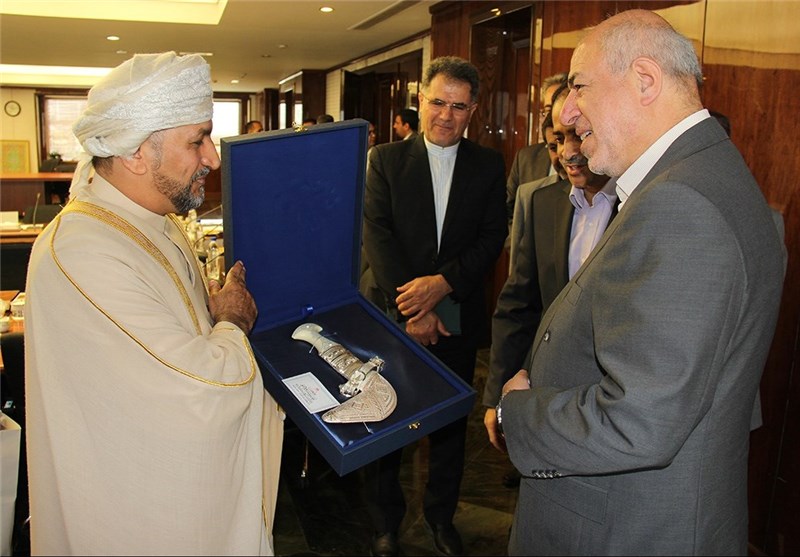 وزیر منابع آب عمان با وزیر نیروی ایران دیدار کرد