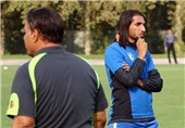 کرار از باشگاه استقلال شکایت کرد
