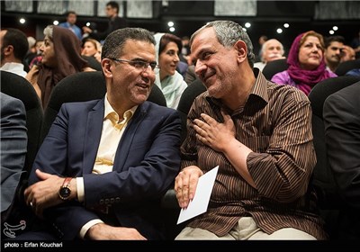 احمد مسجدجامعی عضو شورای شهر تهران و حجت‌الله ایوبی رئیس سازمان سینمایی در مراسم هفدهمین جشن سینمای ایران