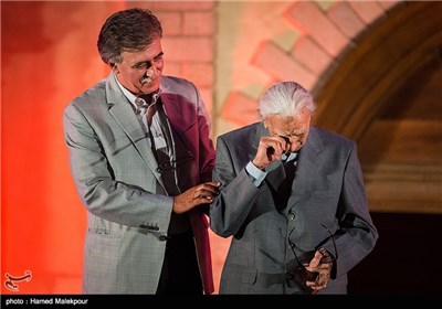 جشن تولد 100 سالگی پرویز شاهین خو بازیگر پیشکسوت در هفدهمین جشن خانه سینما