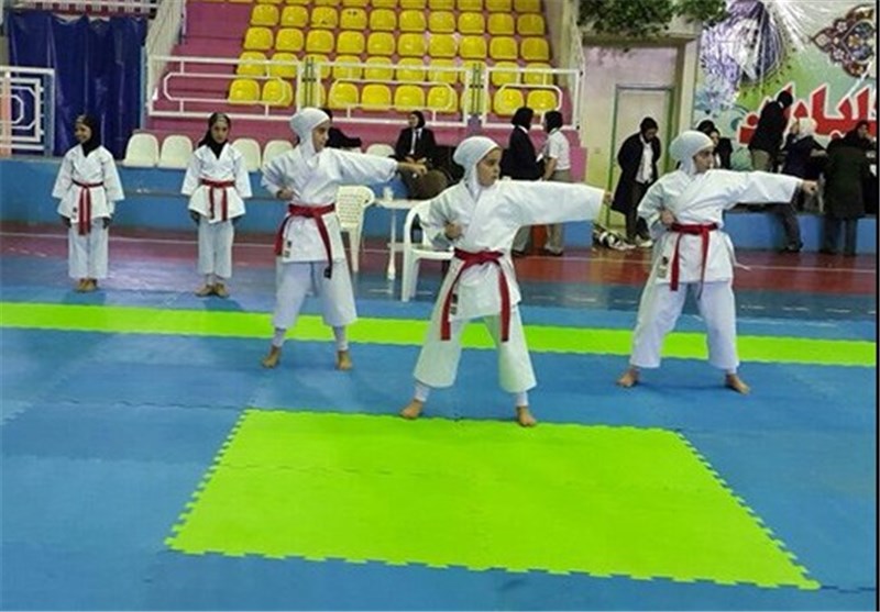 خردسالان فارس مقام دوم مسابقات کشوری کاراته بانوان را کسب کردند