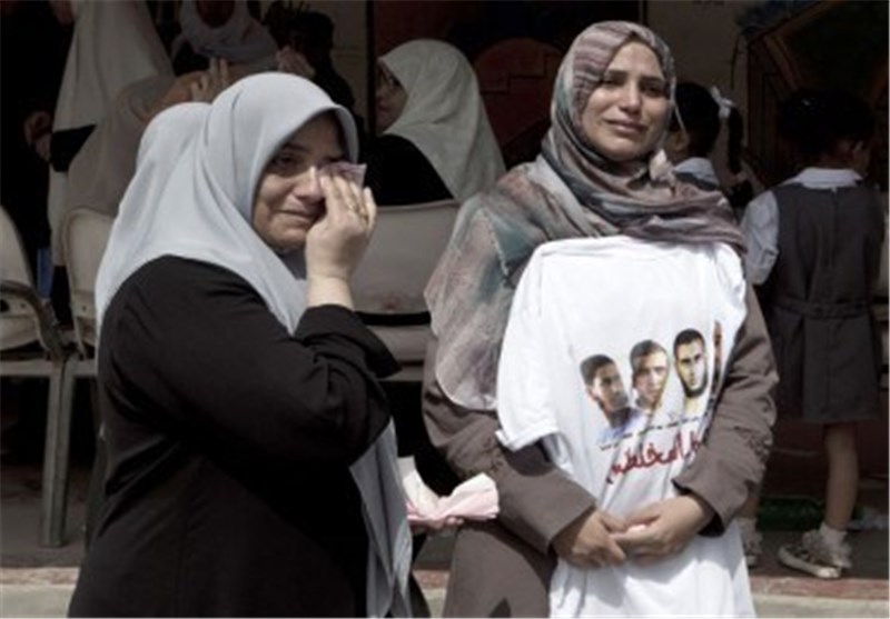 تظاهرات مقابل گذرگاه رفح و درخواست آزادی 4 فلسطینی ربوده شده در سینا