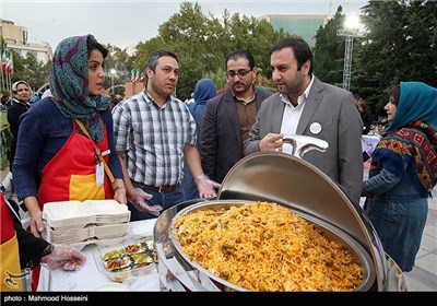 جشنواره غذا به نفع کودکان بی سرپرست