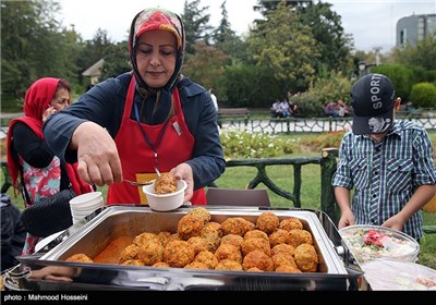 جشنواره غذا به نفع کودکان بی سرپرست