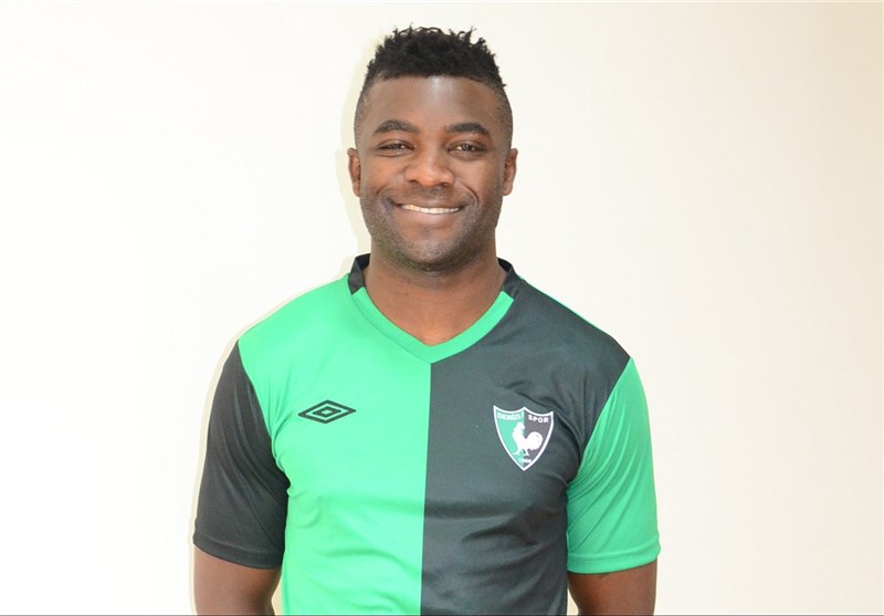Cameroonian Striker Kouemaha Joins Iran’s Foolad