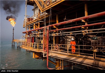 نخستین سکوی نفتی خلیج فارس