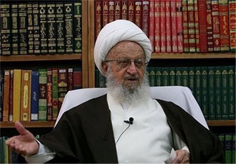 آیت‌الله مکارم شیرازی: مراقب اقدامات سوء نفوذی‌ها در کشور باشید