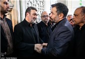 محمود کریمی مداح اهل بیت‌(ع) در مراسم ترحیم پدر سردار حسین اشتری فرمانده ناجا