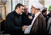 حجت‌الاسلام حیدر مصلحی در مراسم ترحیم پدر سردار حسین اشتری فرمانده ناجا