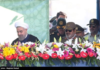 Iranian Armed Forces Stage Parades to Mark Sacred Defense Week