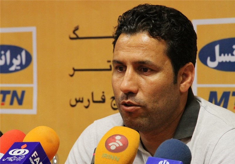 تارتار: سپاهان با نویدکیا متحول شده است/ بازیکن ما روی زمین بود اما سپاهان گل زد