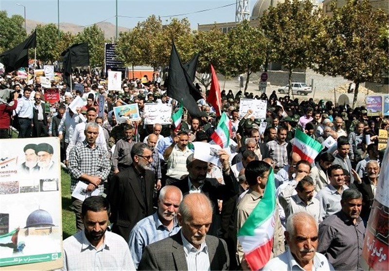 نمازگزاران تبریزی در اعتراض به بی‌کفایتی آل‌سعود راهپیمایی کردند