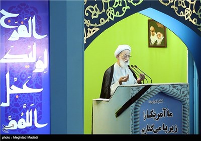 آیت الله امامی کاشانی خطیب نماز جمعه تهران