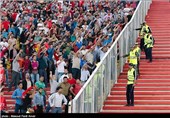 دیدار تیمهای فوتبال پرسپولیس و تراکتور سازی