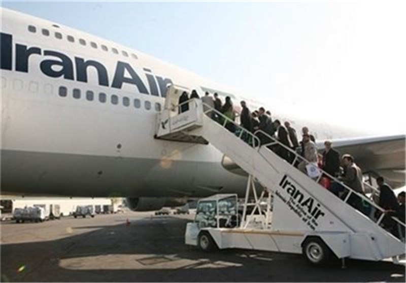 First Batch of Iranian Pilgrims Return from Hajj
