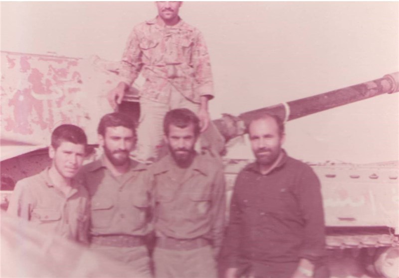 خاطرات رزمندگان زنجانی در دوران 8 سال دفاع مقدس گردآوری شود
